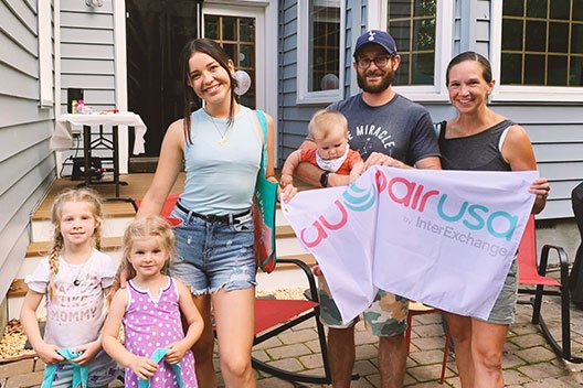 Alur lengkap cara daftar Au Pair Amerika terbaru? Yuk bongkar langkah resmi dari syarat hingga visa bersama YAIJ di sini!