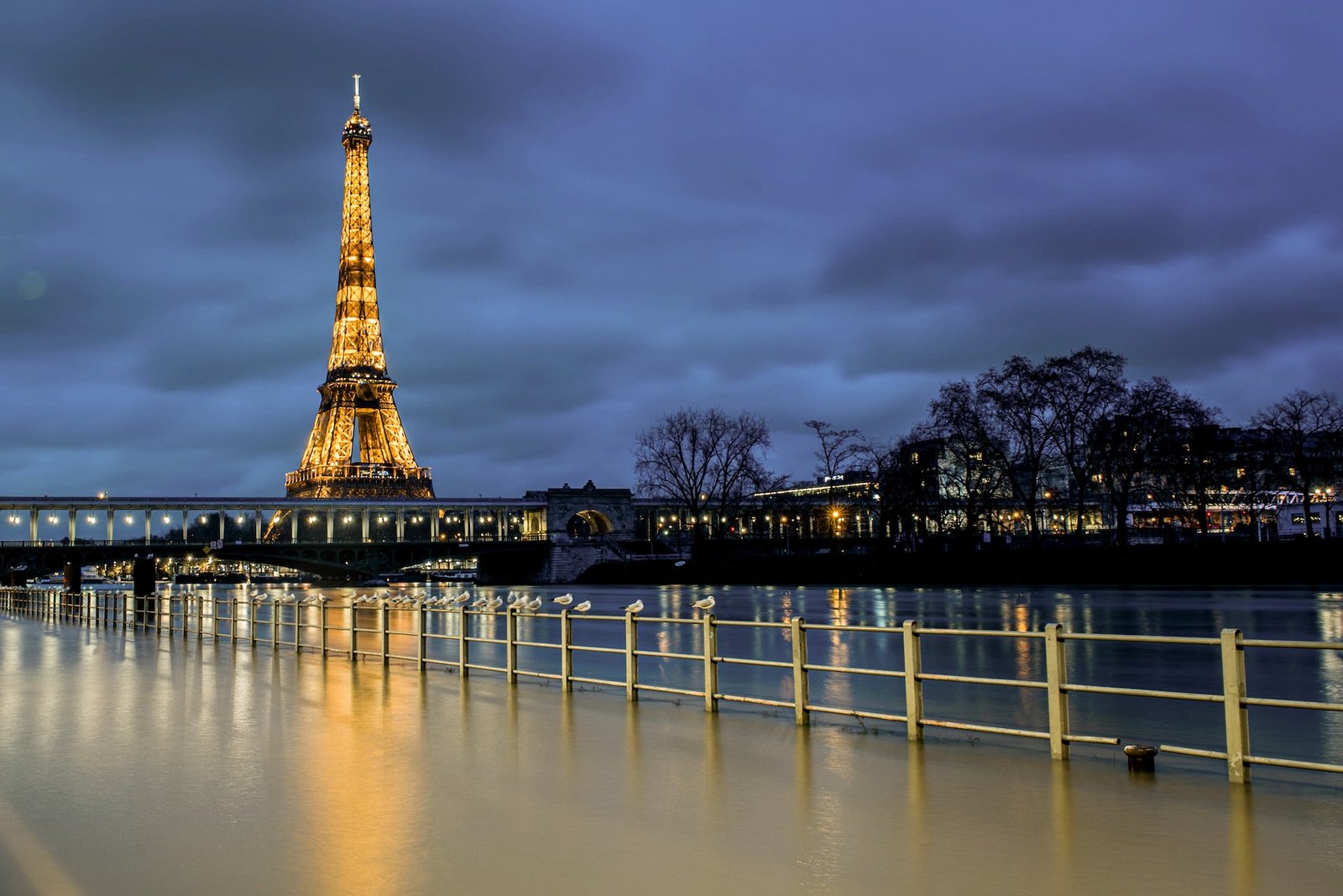 Gaji Au Pair Prancis: Bongkar Hak, Benefit, dan Kewajiban